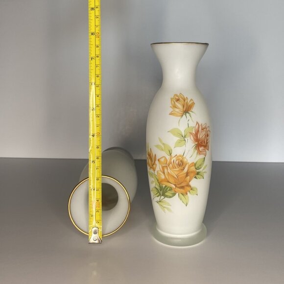 Vintage Frosted Glass Vase With Floral Roses - Picture 5 of 6